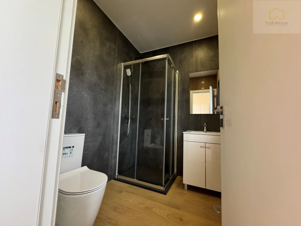 Moradia T2 para Venda em Fajã de Cima Foto 22