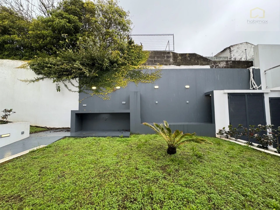 Moradia T2 para Venda em Fajã de Cima Foto 25