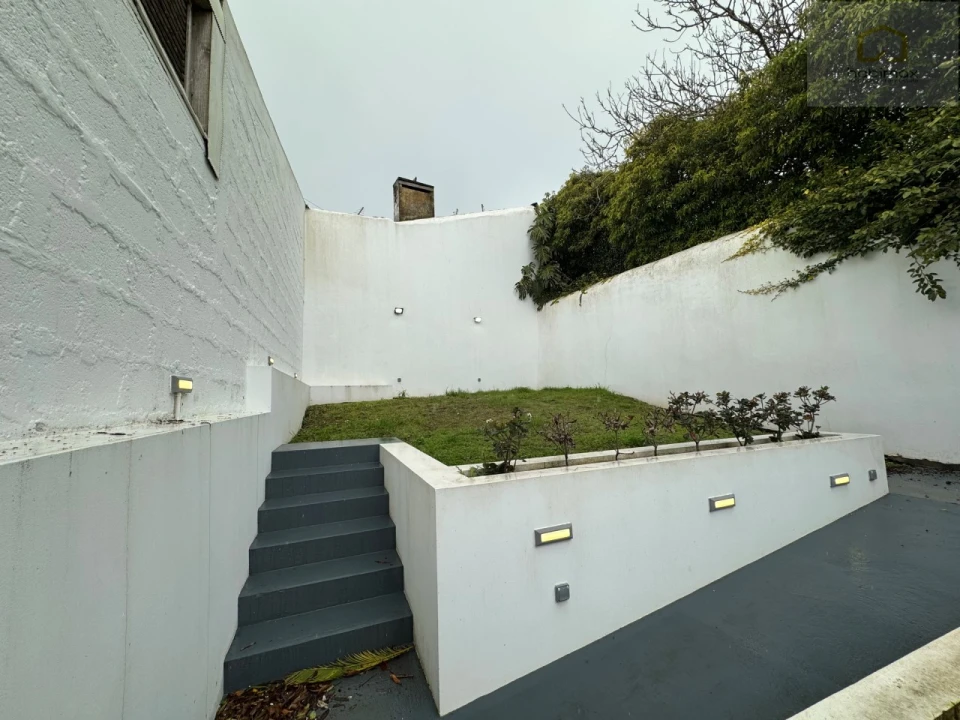 Moradia T2 para Venda em Fajã de Cima Foto 26