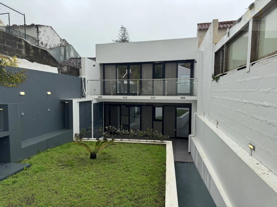 Moradia T2 para Venda em Fajã de Cima Foto 28