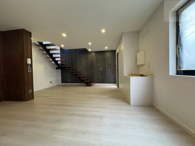 Moradia T2 para Venda em Fajã de Cima Foto 3