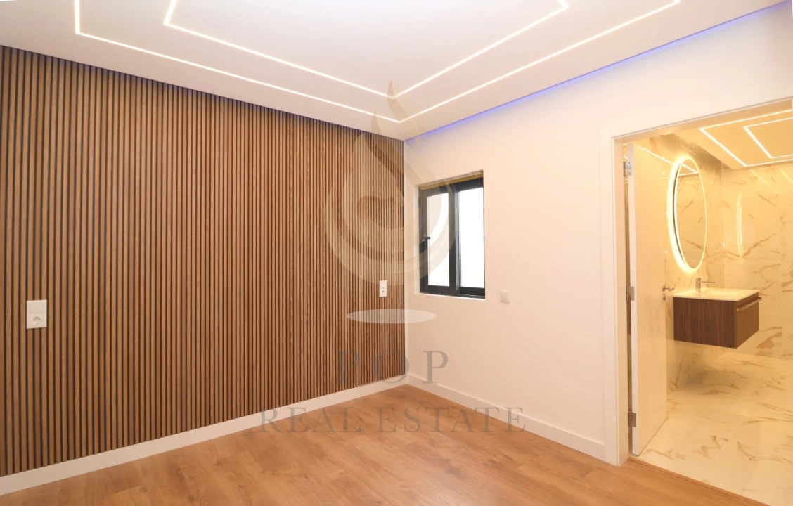 Apartamento T2 para Venda em Quarteira Foto 6