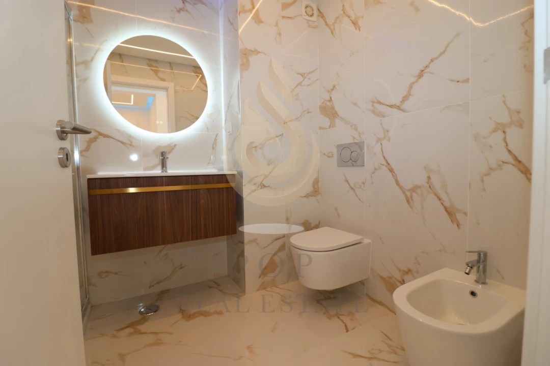 Apartamento T2 para Venda em Quarteira Foto 14