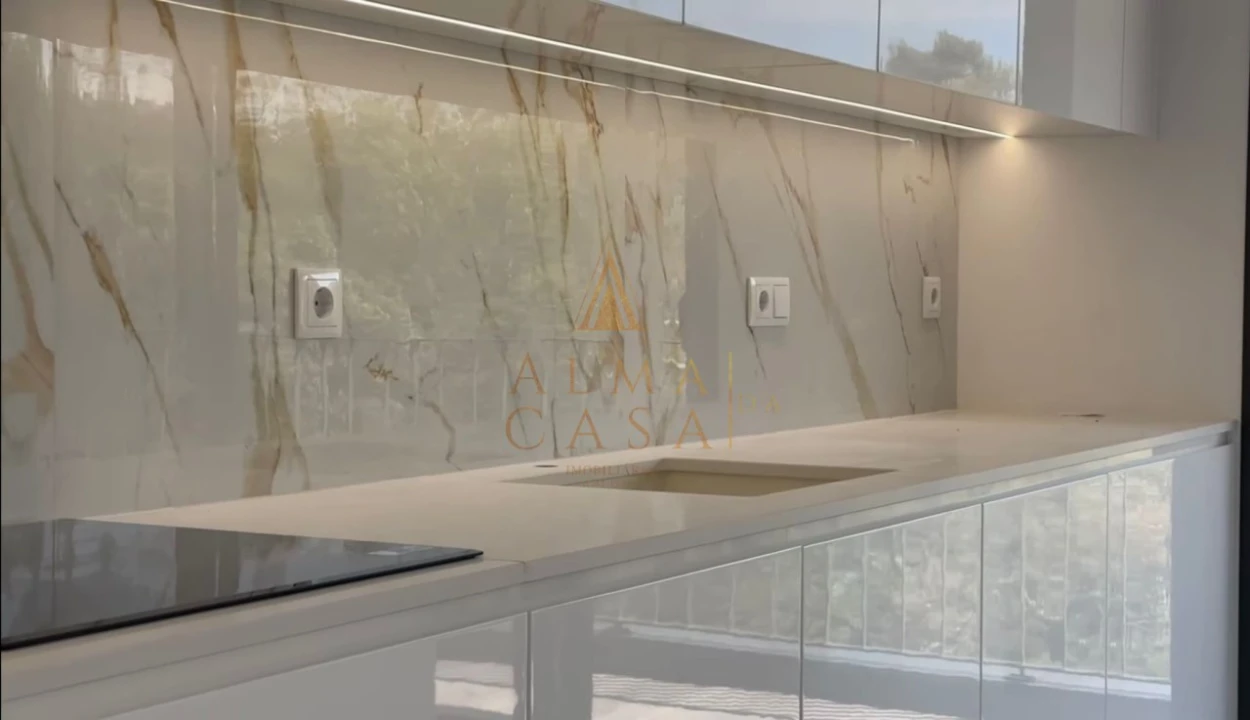 Moradia T3 para Venda em Fânzeres e São Pedro da Cova Foto 3