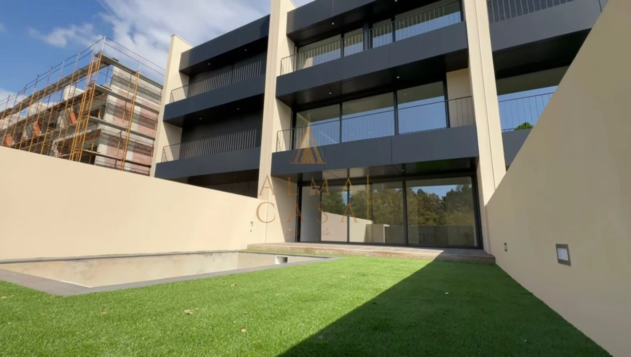 Moradia T3 para Venda em Fânzeres e São Pedro da Cova Foto 12