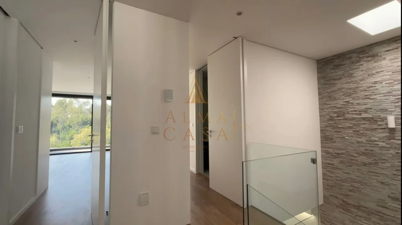 Moradia T3 para Venda em Fânzeres e São Pedro da Cova Foto 13