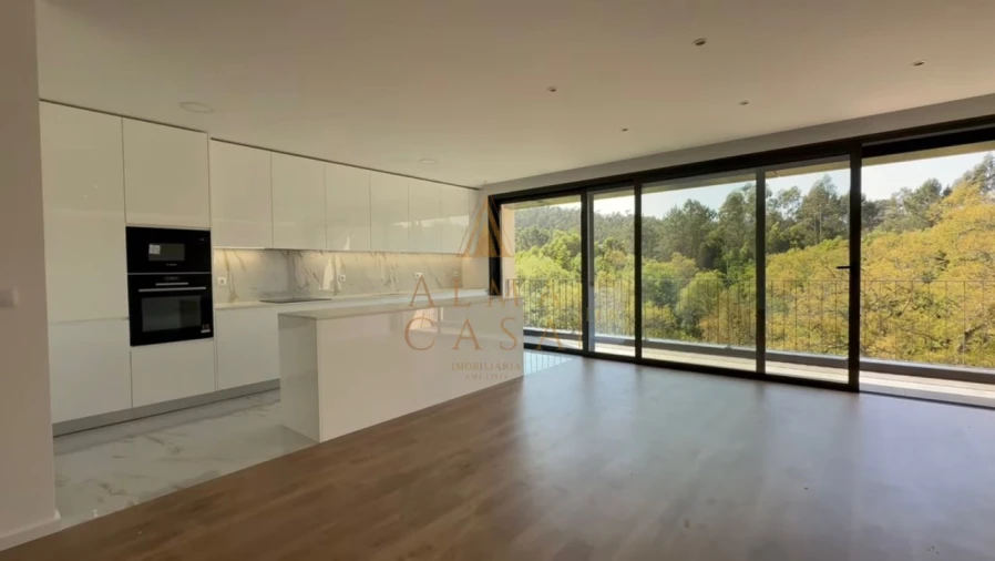 Moradia T3 para Venda em Fânzeres e São Pedro da Cova Foto 1