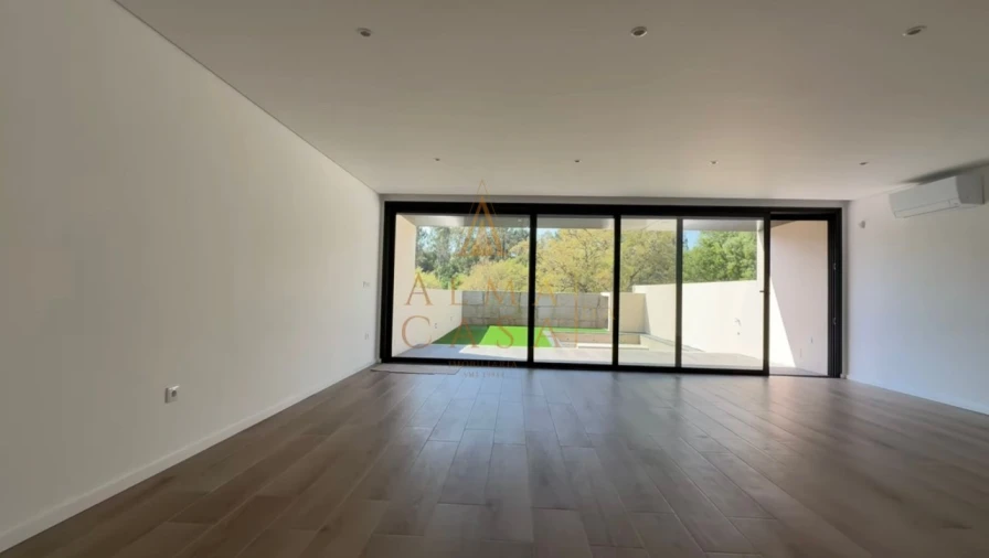 Moradia T3 para Venda em Fânzeres e São Pedro da Cova Foto 5