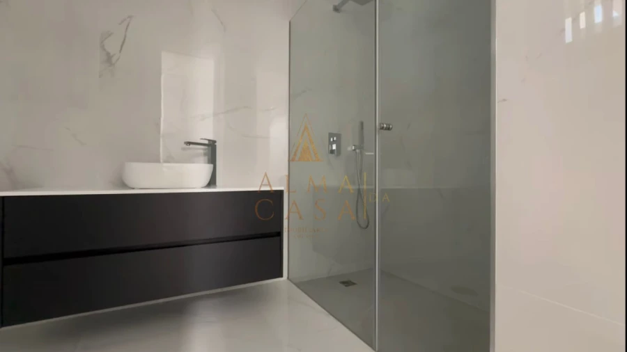 Moradia T3 para Venda em Fânzeres e São Pedro da Cova Foto 17