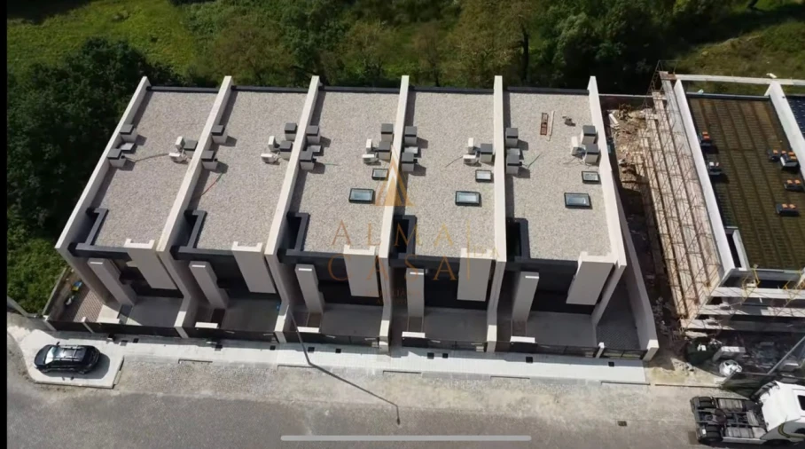 Moradia T3 para Venda em Fânzeres e São Pedro da Cova Foto 25