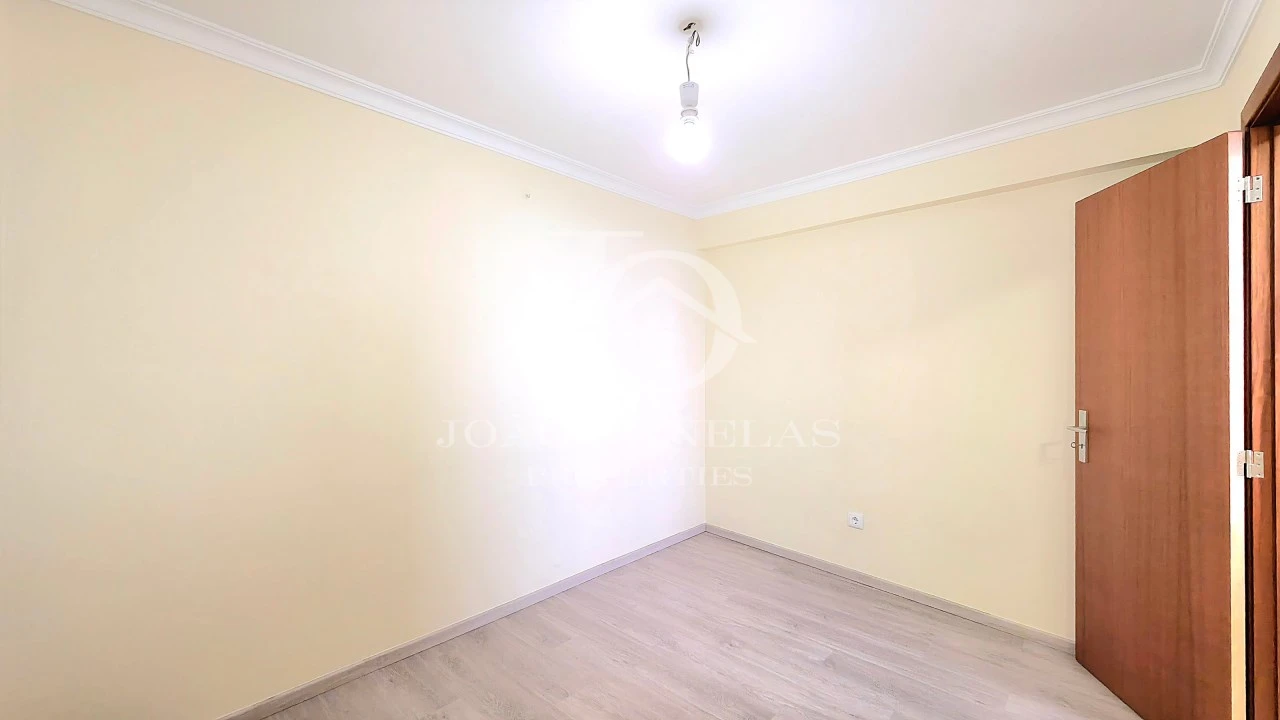 Moradia T3 para Venda em São Roque Foto 5