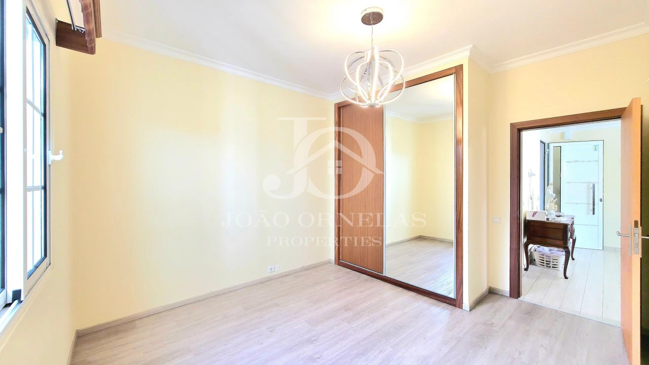 Moradia T3 para Venda em São Roque Foto 28