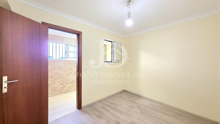 Moradia T3 para Venda em São Roque Foto 7