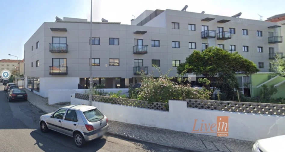 Garagem para Venda em Algueirão-Mem Martins Foto 1