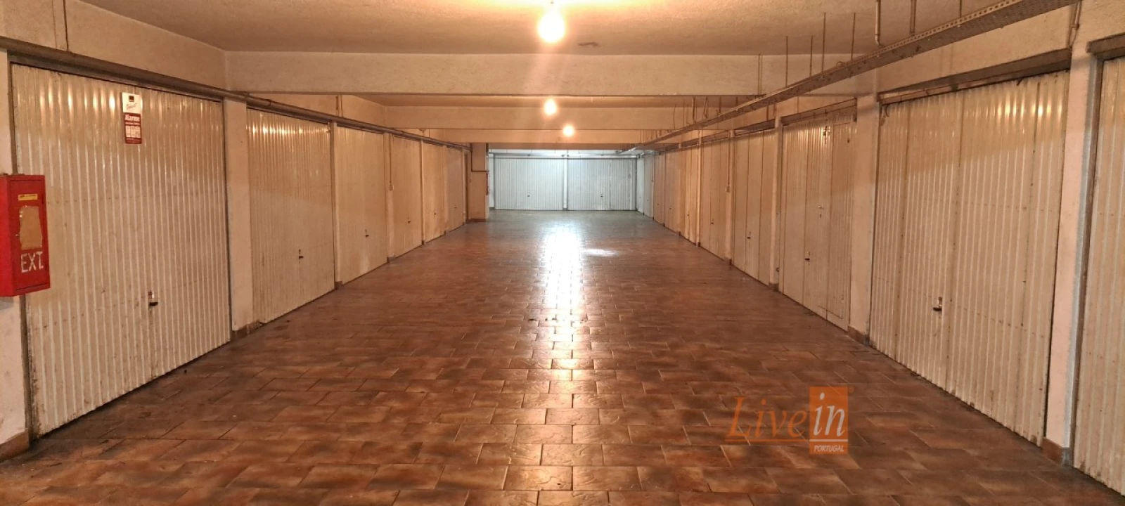 Garagem para Venda em Algueirão-Mem Martins Foto 1