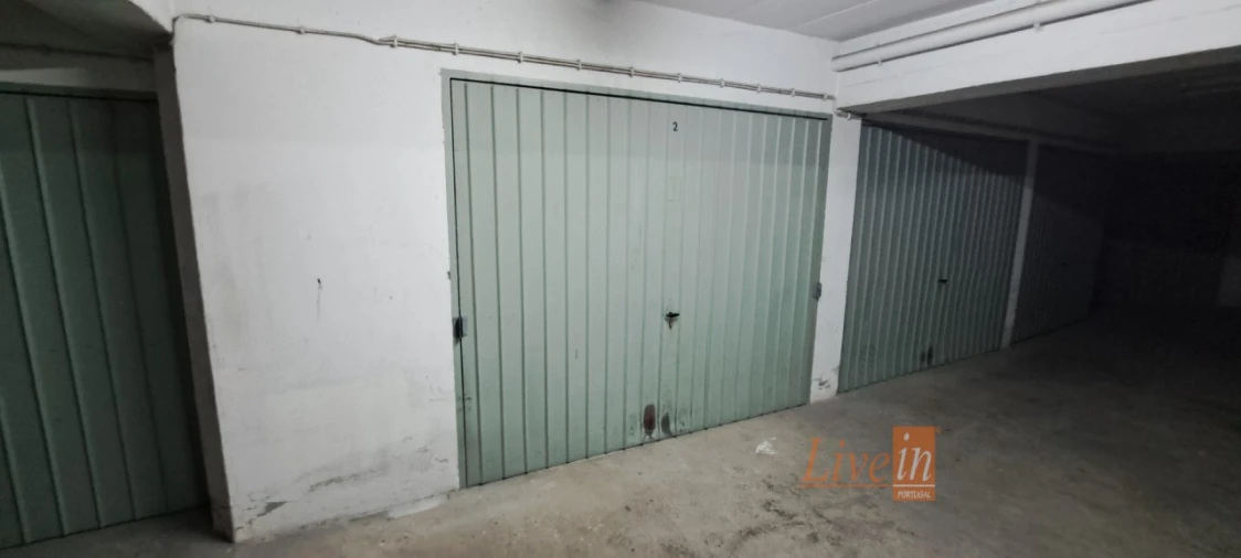 Garagem para Arrendamento em Algueirão-Mem Martins Foto 2