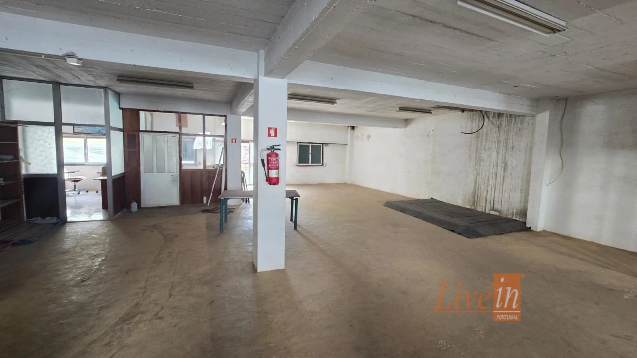 Prédio para Venda em Camarate, Unhos e Apelação Foto 26