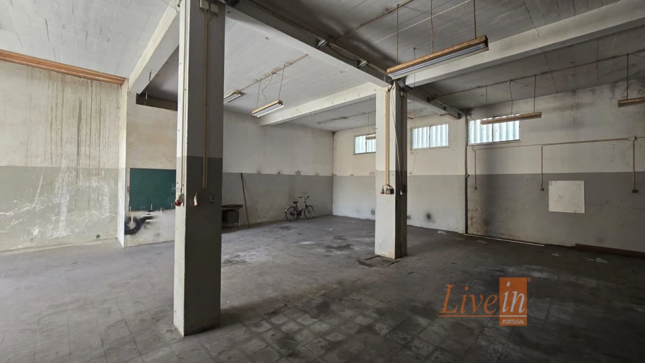 Prédio para Venda em Camarate, Unhos e Apelação Foto 27