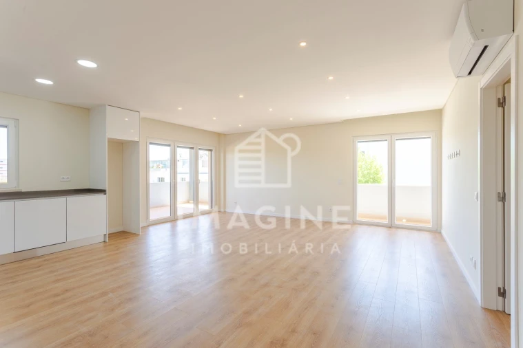 Apartamento T3 para Venda em Gambia-Pontes-Alto da Guerra Foto 13