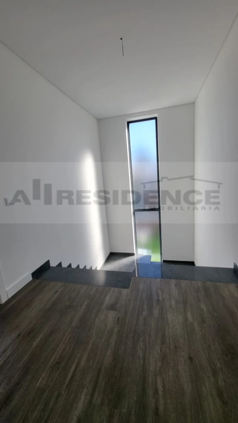 Moradia T3 para Venda em Albufeira e Olhos de Água