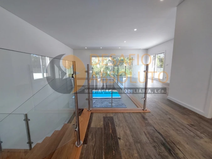 Moradia T3 para Venda em Sesimbra (Castelo) Foto 5