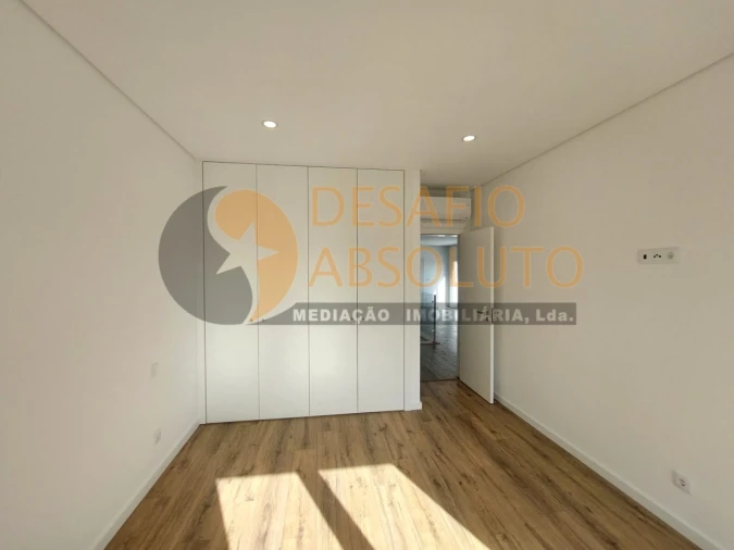 Moradia T3 para Venda em Sesimbra (Castelo) Foto 10