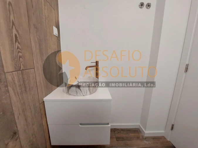 Moradia T3 para Venda em Sesimbra (Castelo) Foto 12