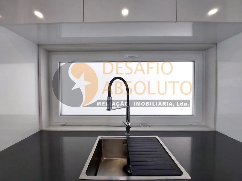 Moradia T3 para Venda em Sesimbra (Santiago) Foto 8