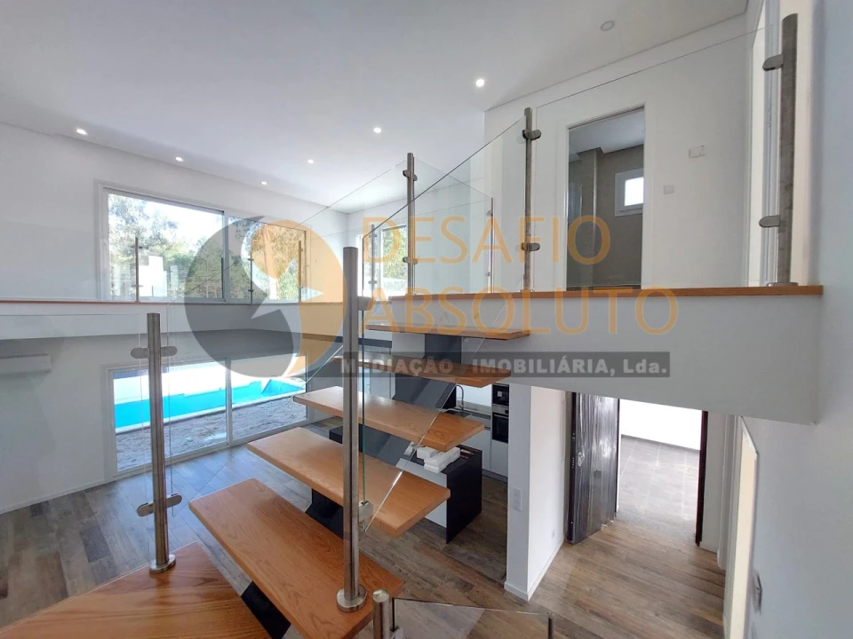 Moradia T3 para Venda em Sesimbra (Santiago) Foto 16