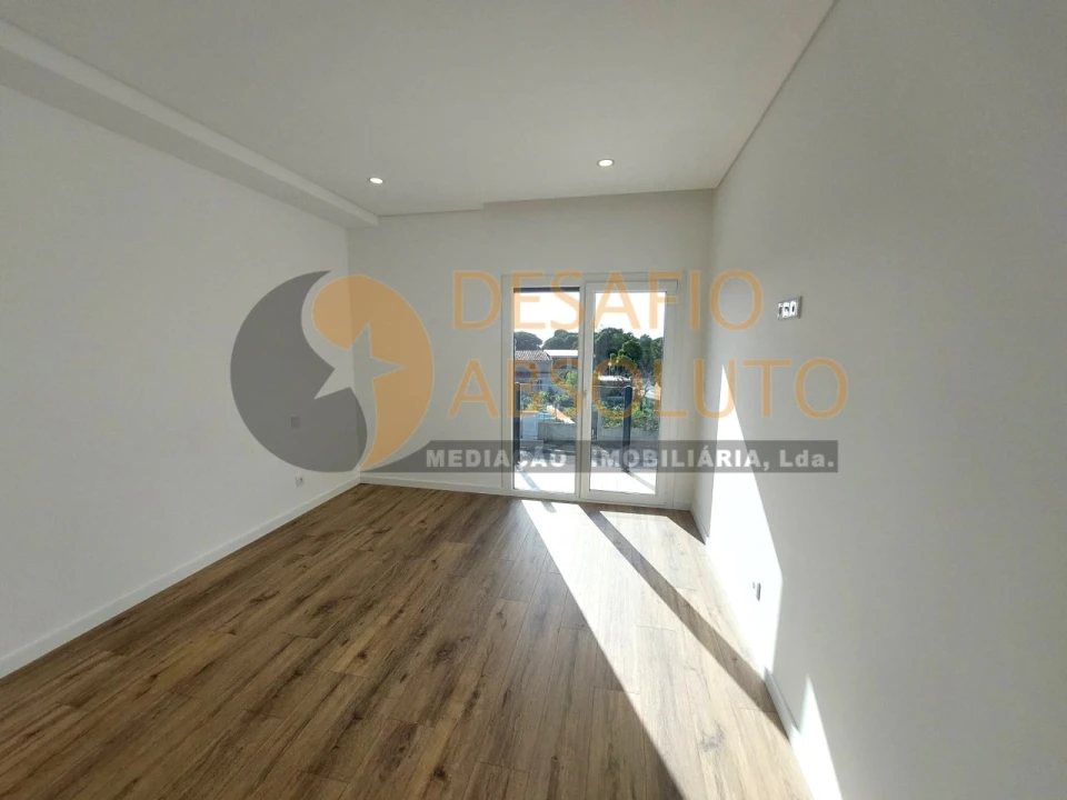 Moradia T3 para Venda em Sesimbra (Santiago) Foto 22