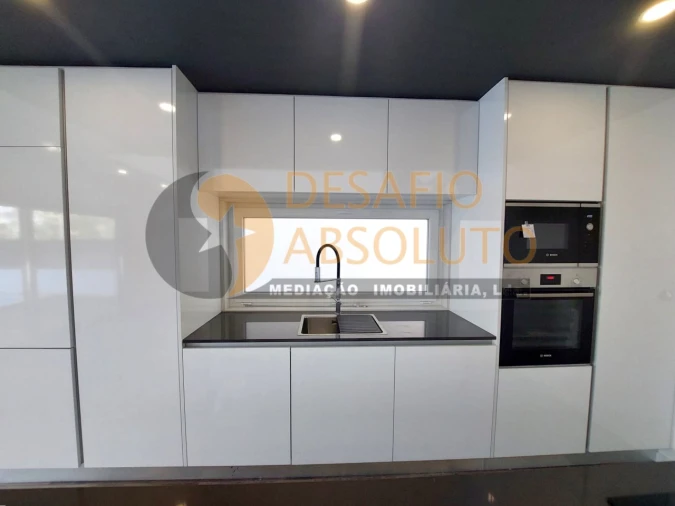 Moradia T3 para Venda em Sesimbra (Santiago) Foto 7