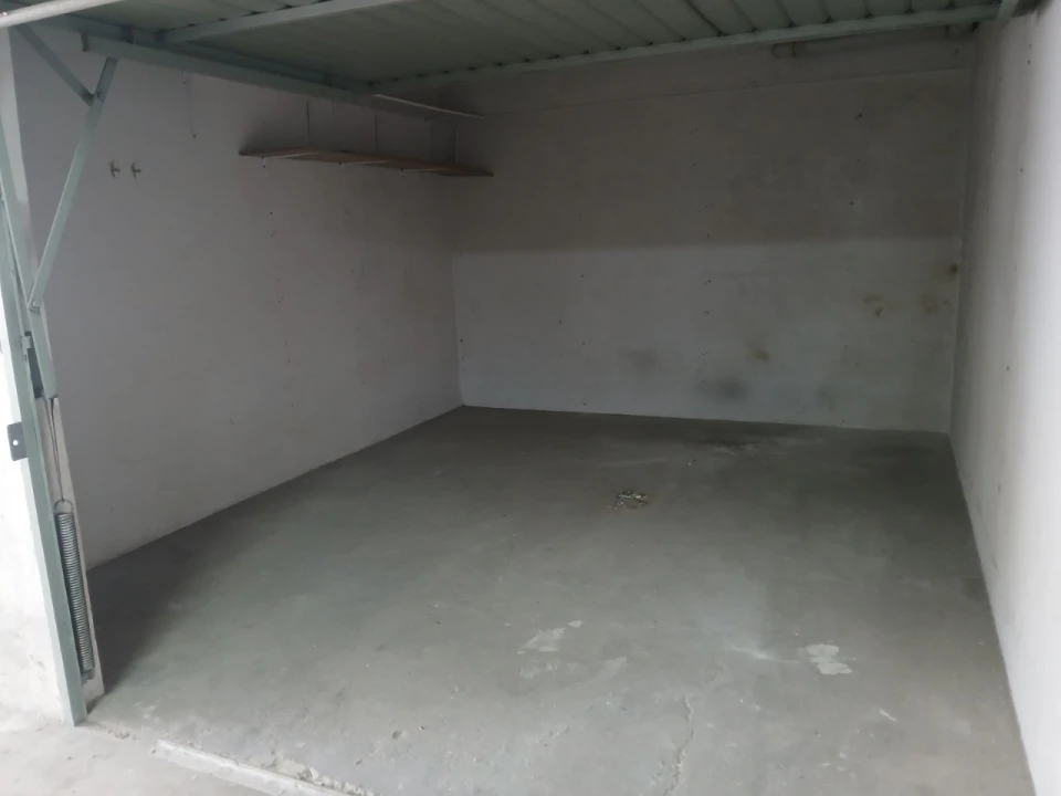 Garagem para Arrendamento em Algueirão-Mem Martins Foto 3