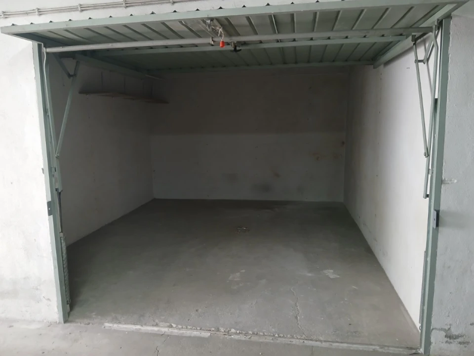 Garagem para Arrendamento em Algueirão-Mem Martins Foto 4