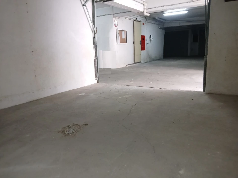 Garagem para Arrendamento em Algueirão-Mem Martins Foto 6