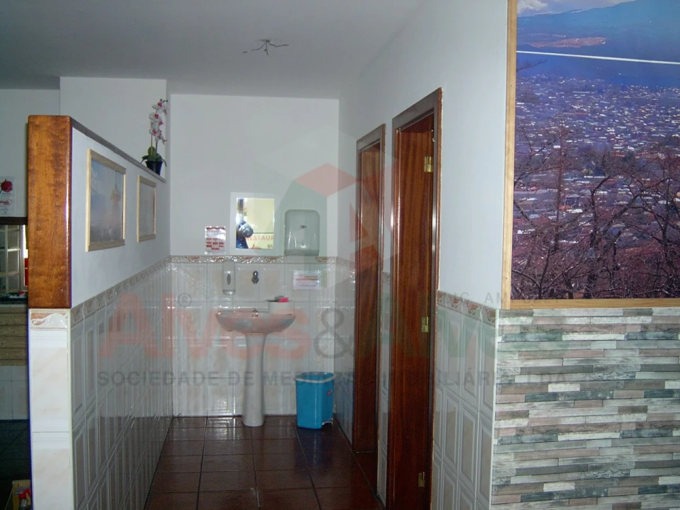 Loja para Arrendamento em Aguas Santas Foto 4