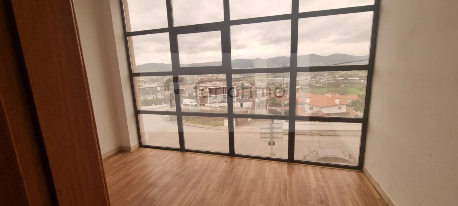 Armazém para Venda em Fermentões Foto 9