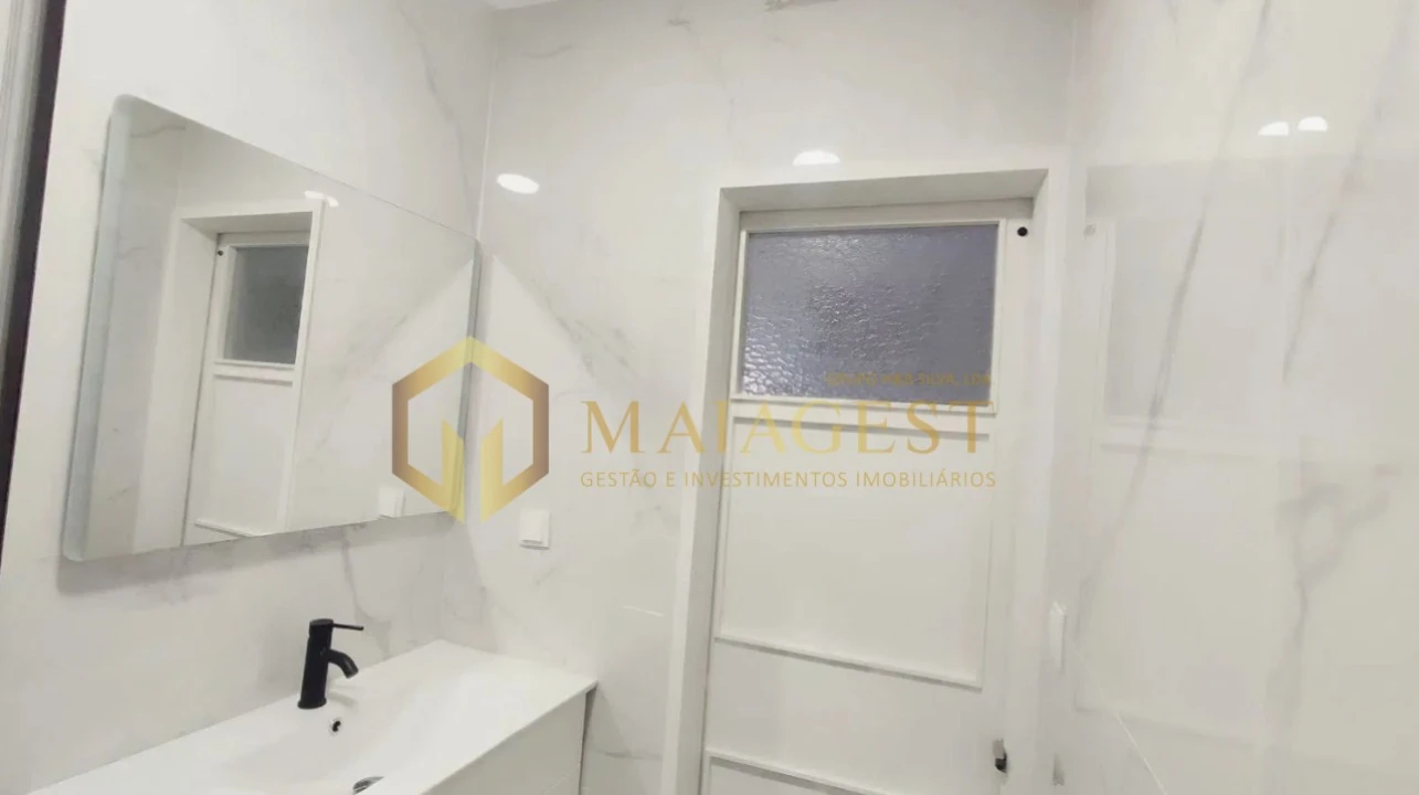 Moradia T2 para Venda em Santa Marinha e São Pedro da Afurada Foto 10