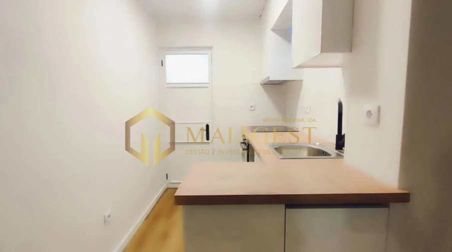 Moradia T2 para Venda em Santa Marinha e São Pedro da Afurada Foto 4