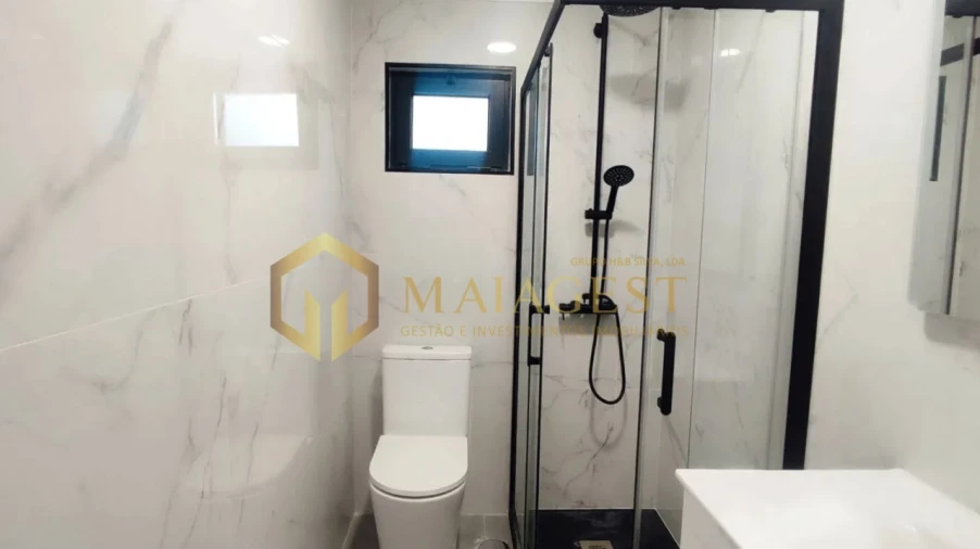 Moradia T2 para Venda em Santa Marinha e São Pedro da Afurada Foto 12