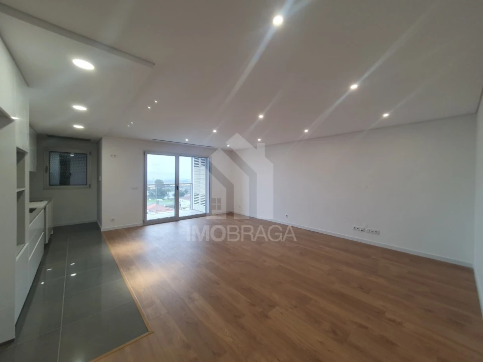 Apartamento T2 para Venda em São Vicente (Braga) Foto 1