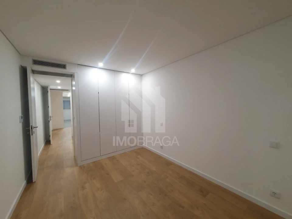 Apartamento T2 para Venda em São Vicente (Braga) Foto 16