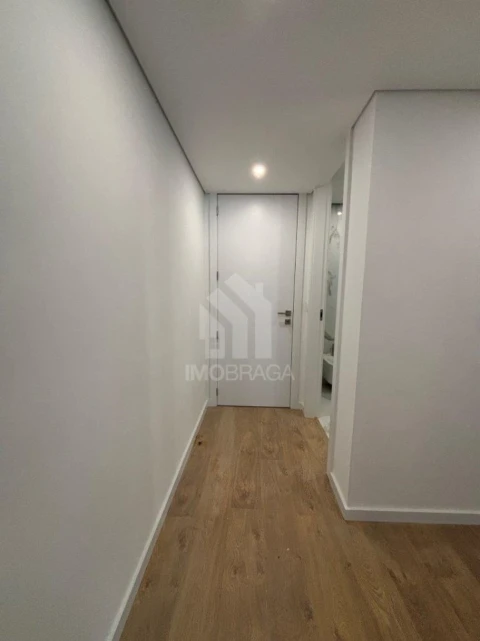 Apartamento T2 para Venda em São Vicente (Braga)