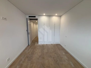 Apartamento T2 para Venda em São Vicente (Braga)