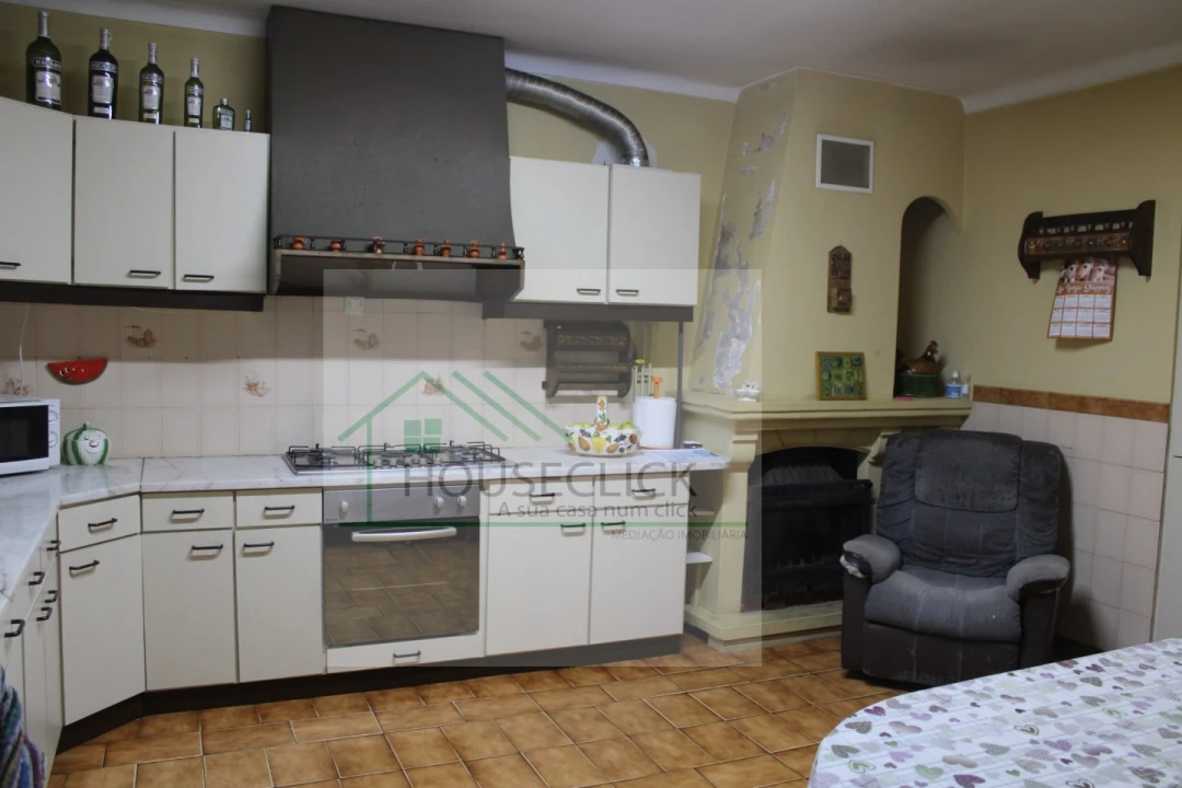 Moradia T4 para Venda em Inguias Foto 3