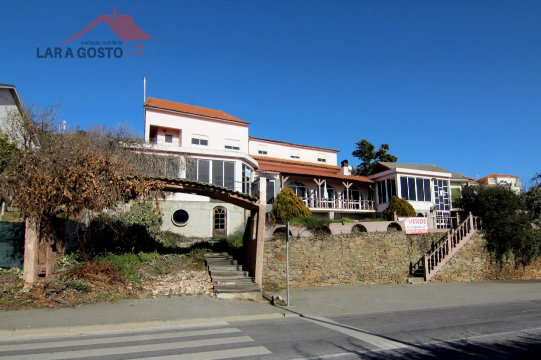 Moradia T18 para Venda em Macedo de Cavaleiros Foto 1