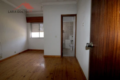 Moradia T18 para Venda em Macedo de Cavaleiros