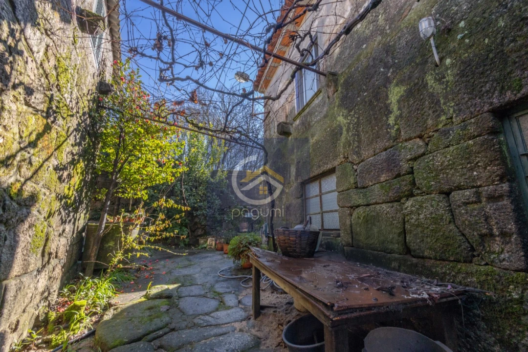 Moradia T2 para Venda em Guilhufe e Urrô Foto 7