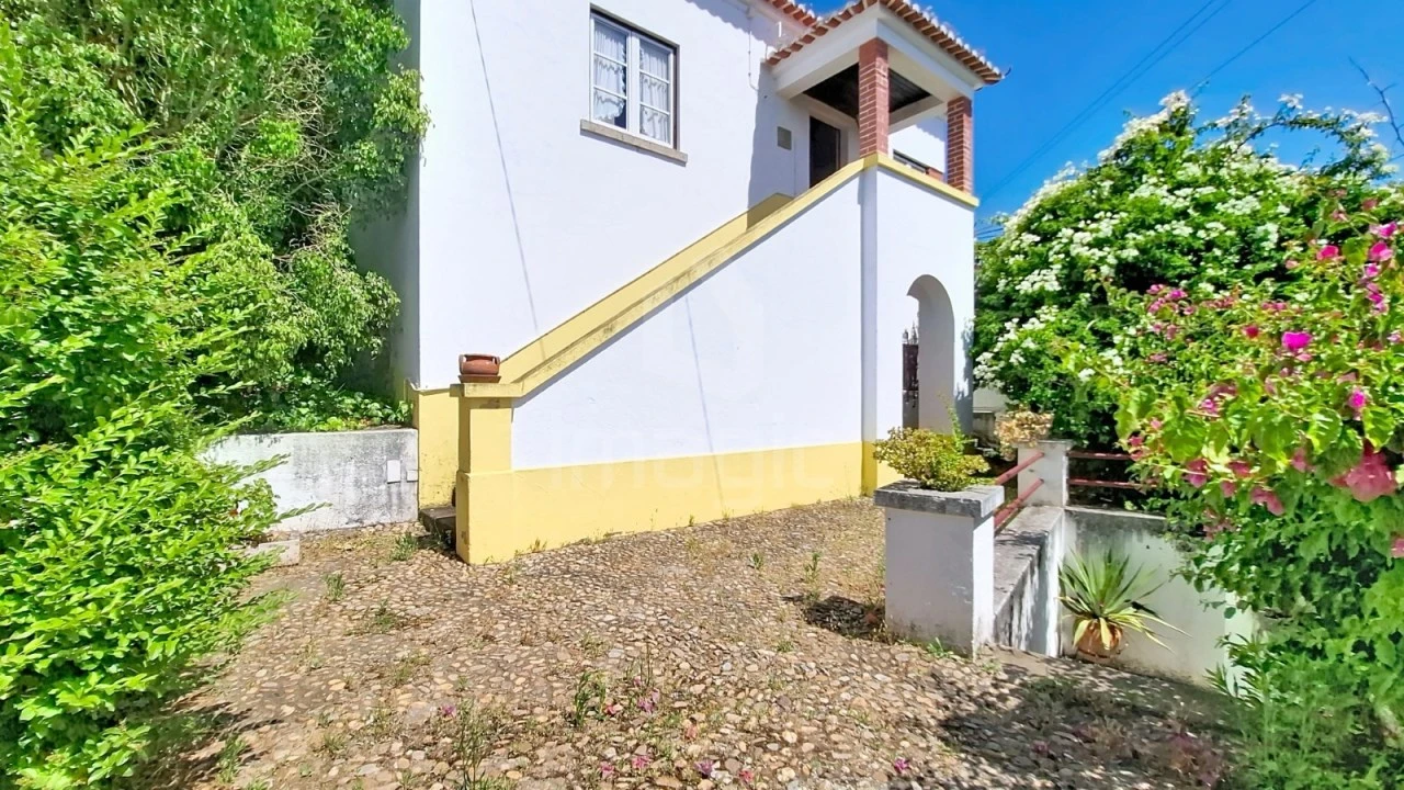 Moradia T3 para Venda em Vila Nova da Barquinha Foto 1