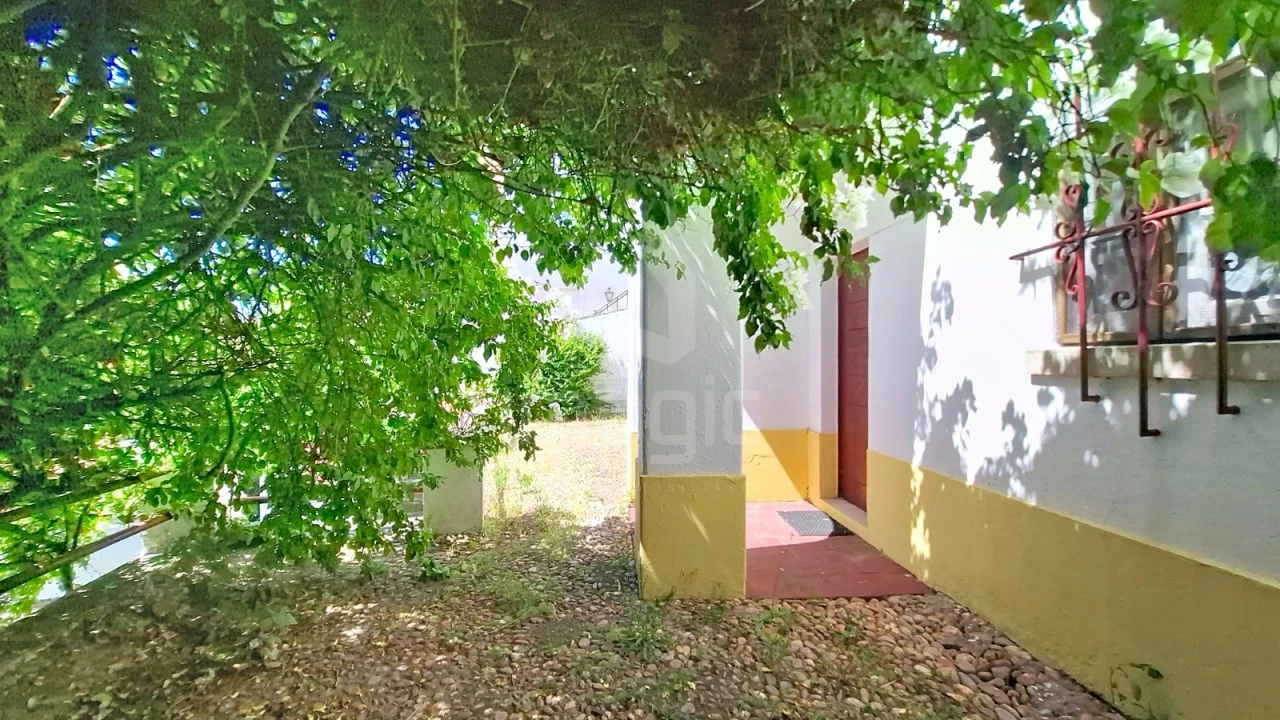 Moradia T3 para Venda em Vila Nova da Barquinha Foto 3