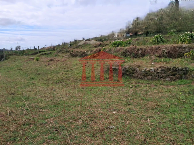 Terreno para Venda em Creixomil e Mariz